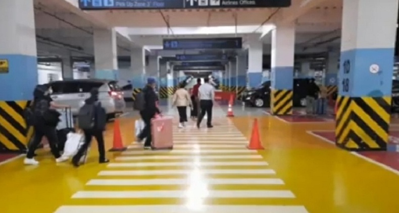Edhy Prabowo dijemput KPK Edhy Prabowo dijemput KPK di Bandara Soetta (Foto: Istimewa)