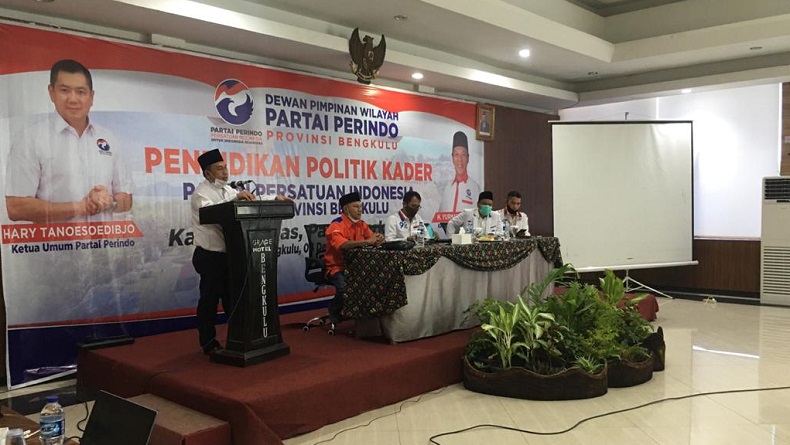Calon Gubernur Nomor Urut 3, Agusrin Maryono Najamuddin sat acara Pendidikan Politik Kader di Bengkulu, Jumat (4/12/2020). (Foto: Okezone/Demon Fajri)