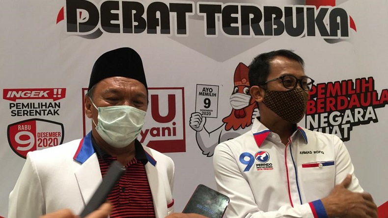 Sekjen Partai Persatuan Indonesia (Perindo), Ahmad Rofiq didampingi Ketua DPW Partai Perindo Provinsi Bengkulu, Jumat (4/11/2020) malam. (Foto: Okezone/Demon Fajri). 