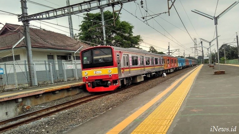 Perjalanan Krl Bogor Depok Jatinegara Kembali Normal