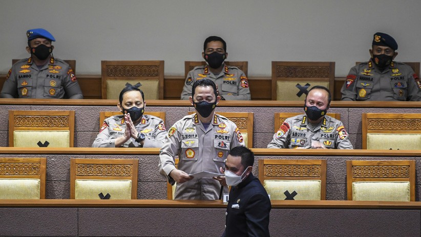 21 Antara Listyo Sigit Prabowo 2 Ketua DPR Puan Maharani dan Komjen Pol Listyo Sigit Praboowo (Foto: Sindo/ Abdul Rochim)