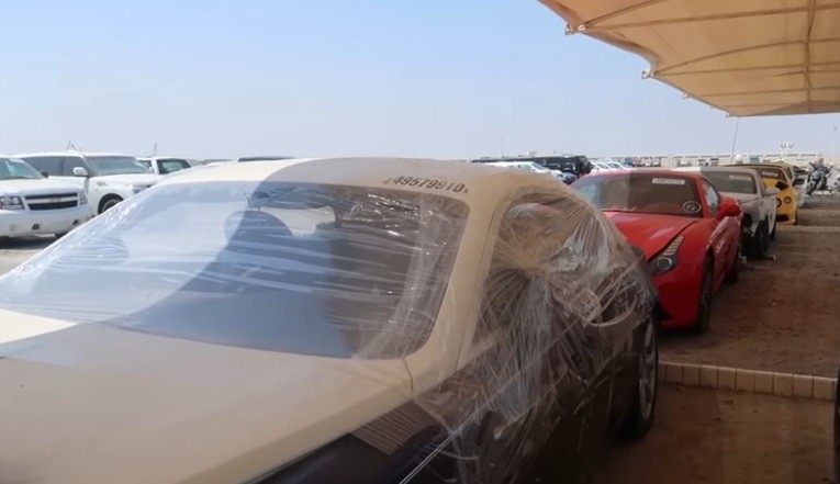01 Mobil Dubai 11