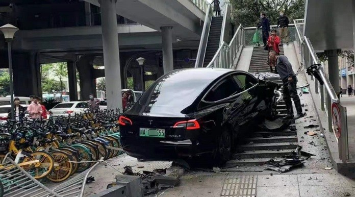 07 Tesla