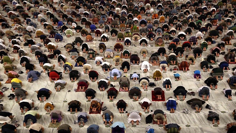 Tata Cara Sholat Tarawih dan Witir Berjamaah, Bacaan Niat, Hukum 