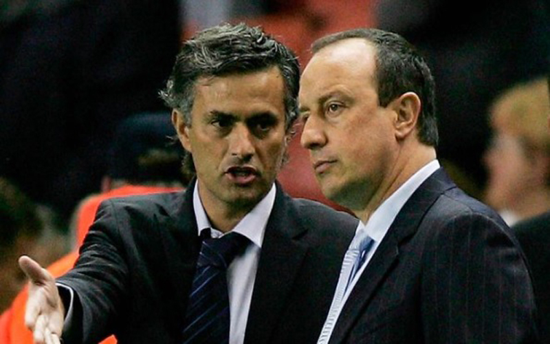 Jose Mourinho dan Rafael Benitez Jose Mourinho dan Rafael Benitez. (Foto: Sky Sports)