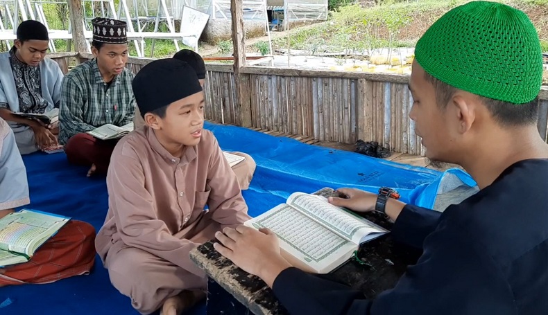 11 Cara Menghafal Al Qur'an agar Dimudahkan dan Tidak Gampang Lupa