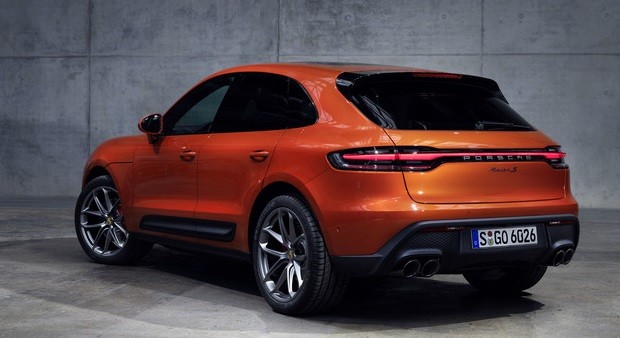 22 Porsche Macan