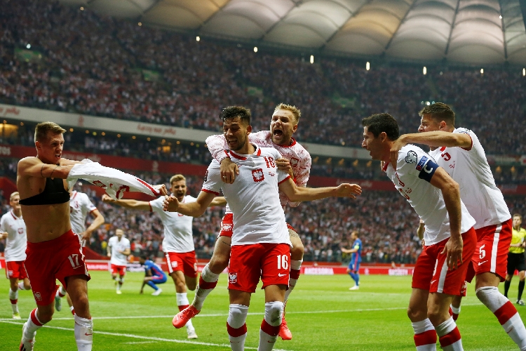 Inggris vs Polandia Kebobolan di Menit Akhir, Inggris Gagal Taklukkan Polandia (foto: REUTERS)
