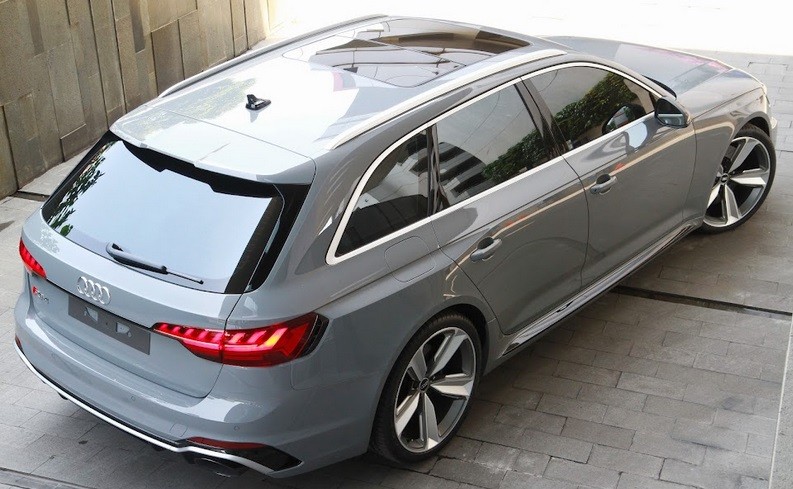Audi RS4 Avant 3