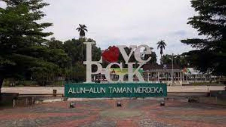 Alun Alun Taman Merdeka. Alun Alun Taman Merdeka. (Foto: ist)