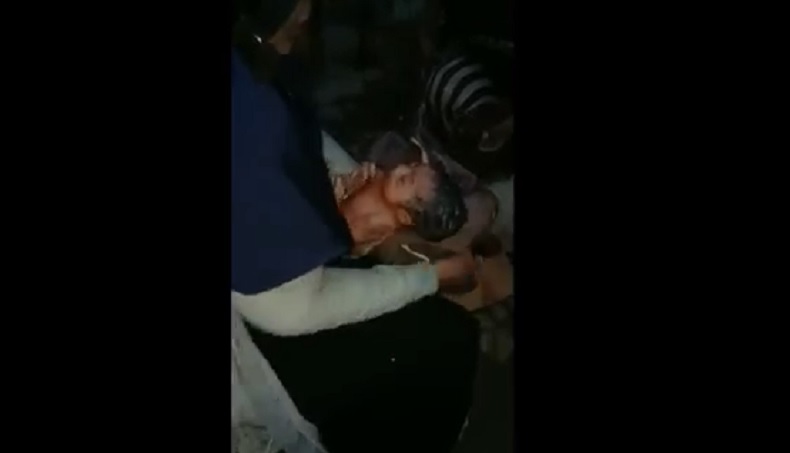 Bayi Dibuang Mempawah2 Penemuan bayi dibuang dalam keadaan ari-ari masih menempel di Mempawah, Kalimantan Barat, Selasa (21/9/2021). (Foto: iNews/Uun Yuniar)