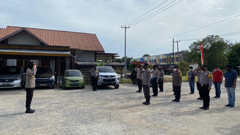 Kapolsek Batang Gansal Kapolsek Batang Gansal, Ipda Nadya. (Foto: iNews/Banda Harudin).
