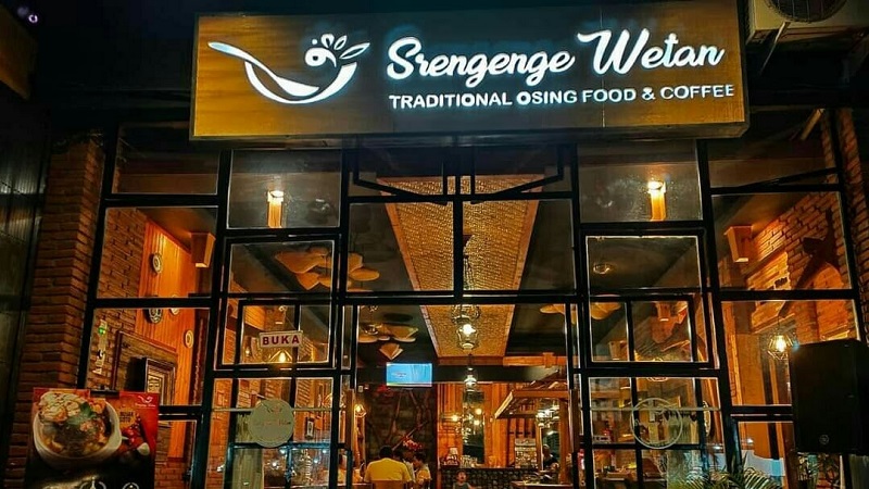srengege wetan Srengege Wetan selalu menjadi menjadi tempat nongkrong yang asyik, satu di antara 7 tempat makan di Banyuwangi ini menyediakan aneka makanan tradisional khas Banyuwangi. (Foto: srengegewetanbusines)