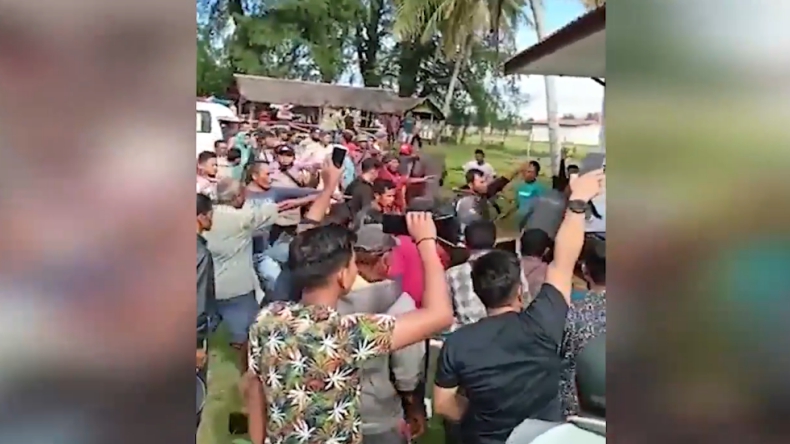Vaksinasi di Aceh ricuh Vaksinasi Covid-19 di Aceh Barat Daya ricuh (Afsah/MNC Portal)
