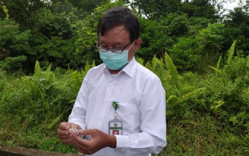 Kepala Dinas LH Pontianak Kepala Dinas Lingkungan Hidup Kota Pontianak Saptiko soal penemuan limbah medis di Jalan Karya Sosial. (Foto: Antara)