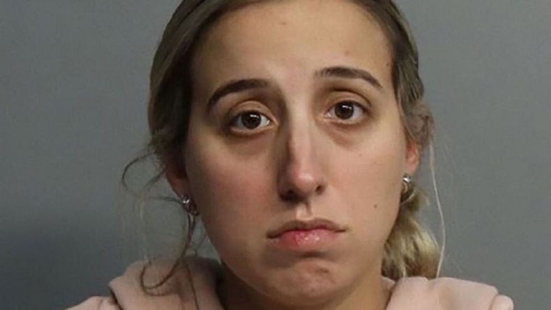 guru drama Brittany Lopez-Murray (31) dipecat setelah dilaporkan berhubungan dengan siswa laki-laki 14 tahun. (Foto: Daily Star)