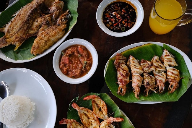 Ikan Bakar Selat Sunda Aneka hidangan sea food menjadi menu favorit di Ikan Bakar Selat Sunda, Cilegon, Banten. (Foto: Istimewa)