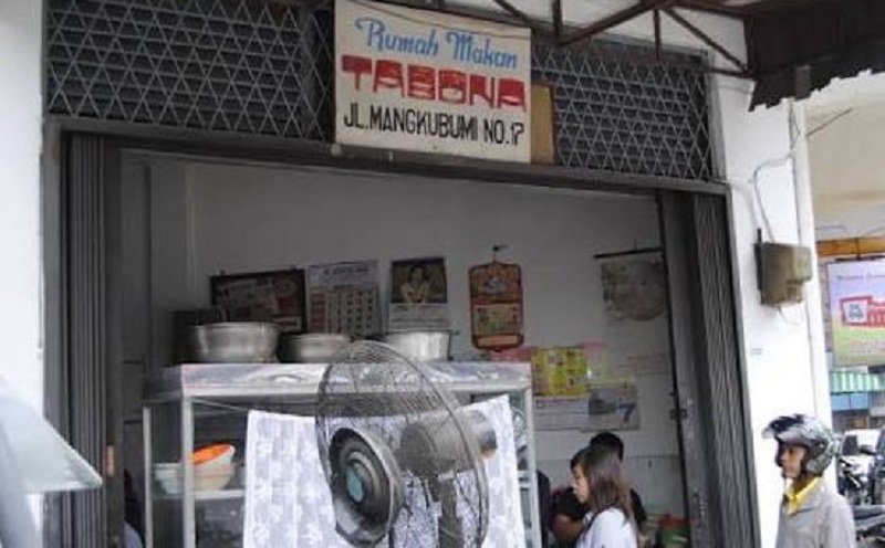 7 tempat makan di Sumatra Utara, salah satunya Rumah Makan Tabona. (Foto: Tripadvisor)