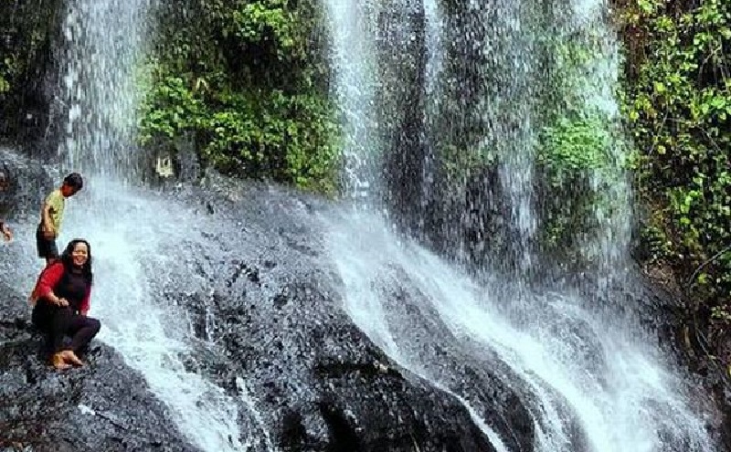 9 Tempat Hunting Foto di Lahat Sumatera Selatan, salah satunya Air Terjun Duguk. (Foto: Instagram @explorelahat)