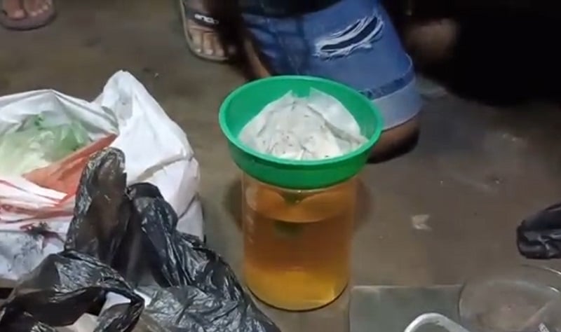 sabu apoteker Bahan baku sabu ditemukan polisi di kandang ayam pelaku. (Foto: iNews.id/Cucuk Donartono).