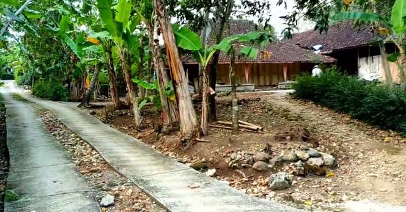 Mengintip Kehidupan Suku Jawa Asli Kampung Pedalaman Blitar yang Damai