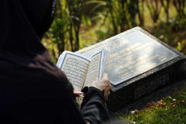 Kenapa Orang Meninggal Dibacakan Surat Yasin, Berikut Hadits serta Keutamaannya