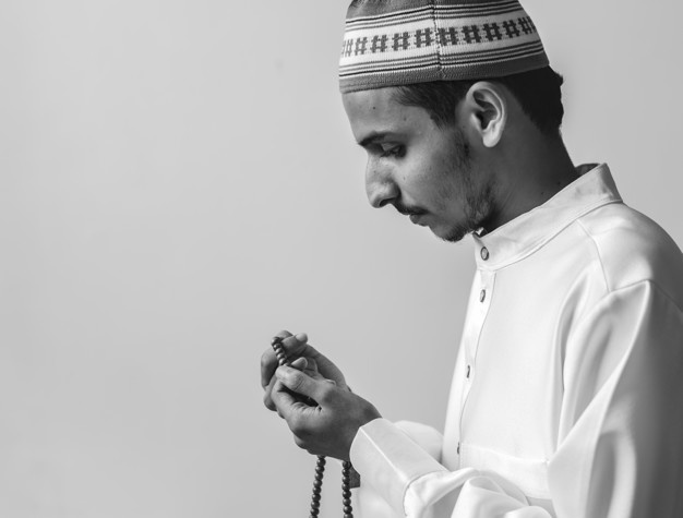 Doa Bercermin ala Nabi Yusuf Latin & Artinya