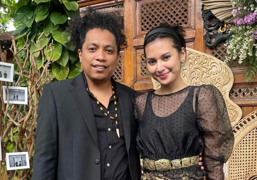 pernikahan artis tak direstui orangtua, Arie Kriting dan Indah Permatasari.