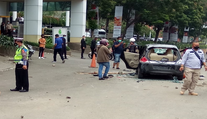 Tuntut Umk Naik Ribuan Buruh Di Cimahi Blokade Jalan Protokol Lalu Lintas Macet Parah