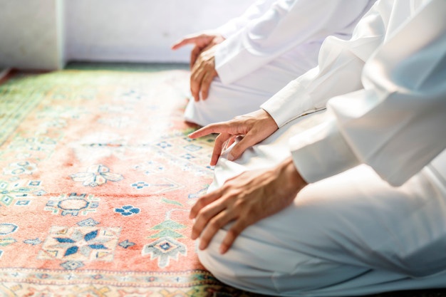 Tata Cara Sholat Dhuha 4 Rakaat 2 Kali Salam, Lengkap dengan Niat dan Doanya