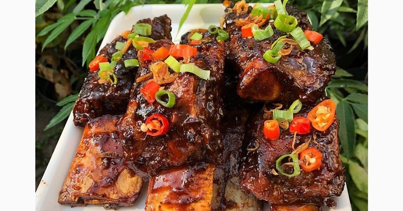 Resep Iga Bakar Bumbu Keluak Menggugah Selera, Ini Bahan Dasarnya