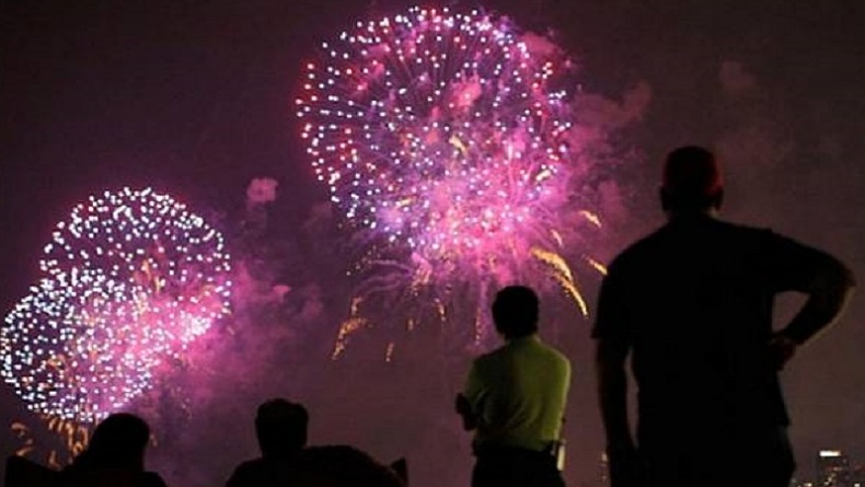 Hukum Merayakan Tahun Baru Masehi dalam Islam, Begini Ragam Pendapat Ulama