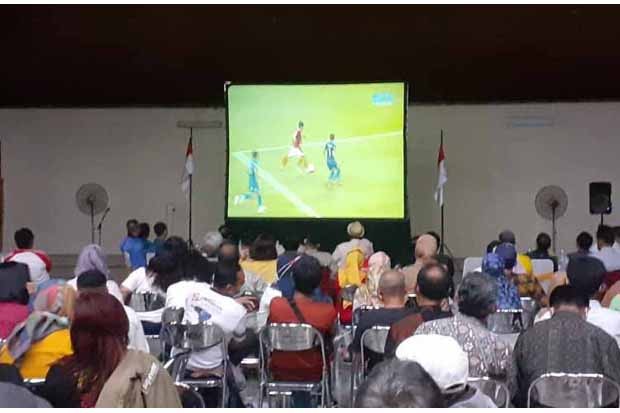 Nobar Nonbar Final AFF bersama Menpora di Graha Wanabakti Yasa Yogyakarta, Sabtu (1/1/2022) malam. (Foto : Ist)