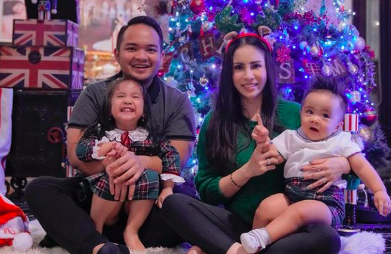 Dereran artis memilih sunat anak sejak masih kecil. (foto: Instagram)