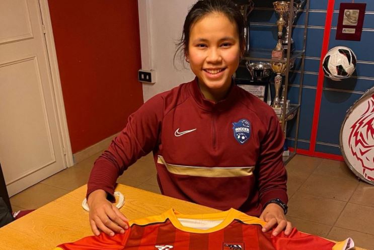 Pemain Timnas Putri Indonesia, Shalika Aurelia resmi membela klub Liga Italia Serie B, Roma Femminile. (Foto: Instagram/@shalika.aurelia)