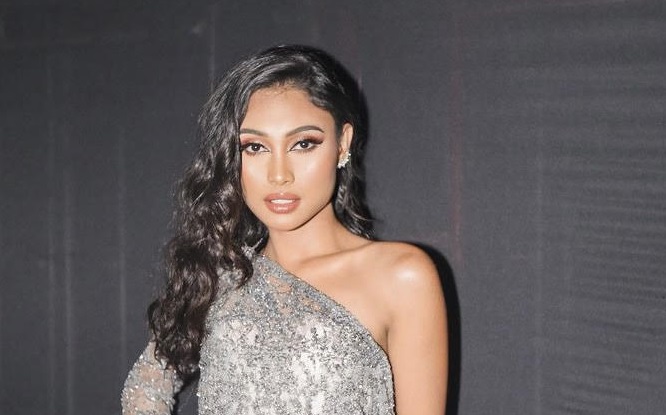 Artis cantik memiliki kulit gelap sawo matang, Novia Bachmid.