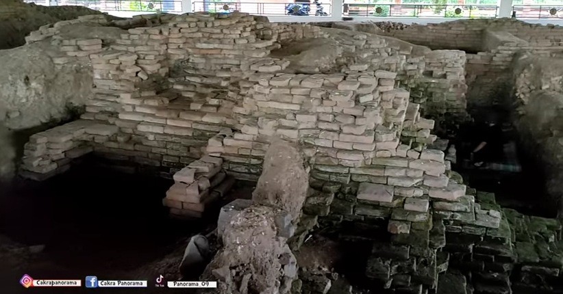 Candi Minak 2