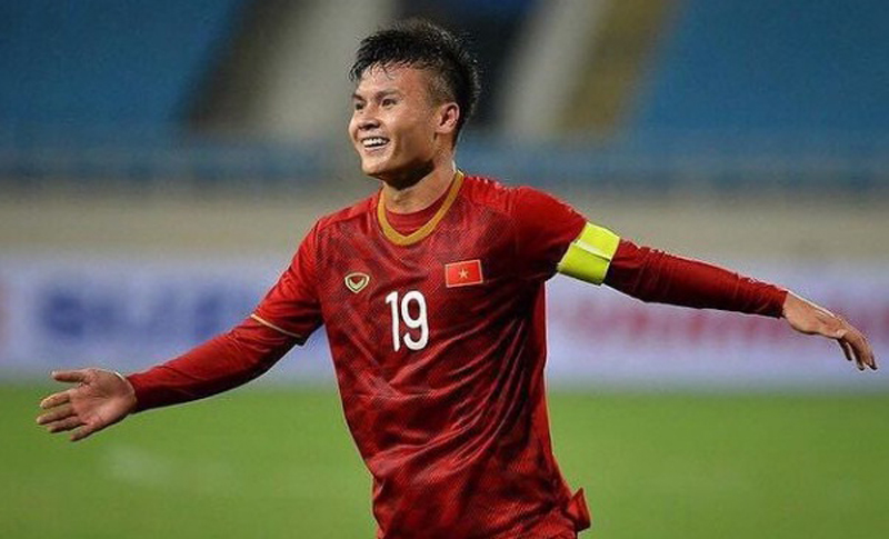Bintang Timnas Vietnam Nguyen Quang Hai menolak tawaran main di klub Jepang dan Eropa. Netizen Indonesia geregetan mendengar kabar tersebut. (Foto: Instagram/nguyenquanghai12041997)