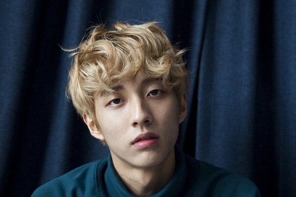 Artis Korea yang suka ciuman sesama jenis, Holland. (Foto: Soompi)