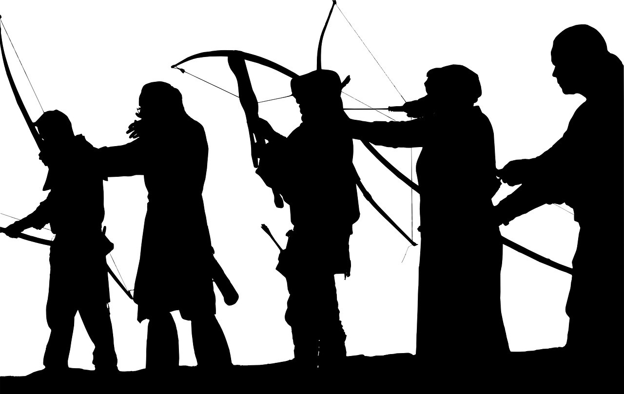 Siluet para pemanah di zaman dulu (ilustrasi). (Foto: Pixabay)