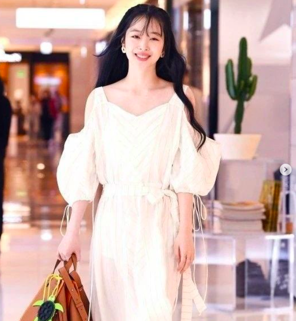 Artis meninggal karena depresi. (Foto: Instagram)