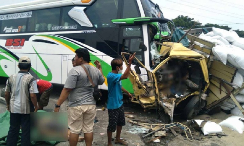 5 Fakta Kecelakaan Maut Di Tol Surabaya Gegara Penumpang Ambil Alih ...