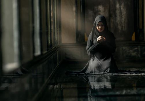 Doa Sholat Tahajud Lengkap Bacaan Arab, Latin, dan Artinya, Begini Niat dan Tata Caranya