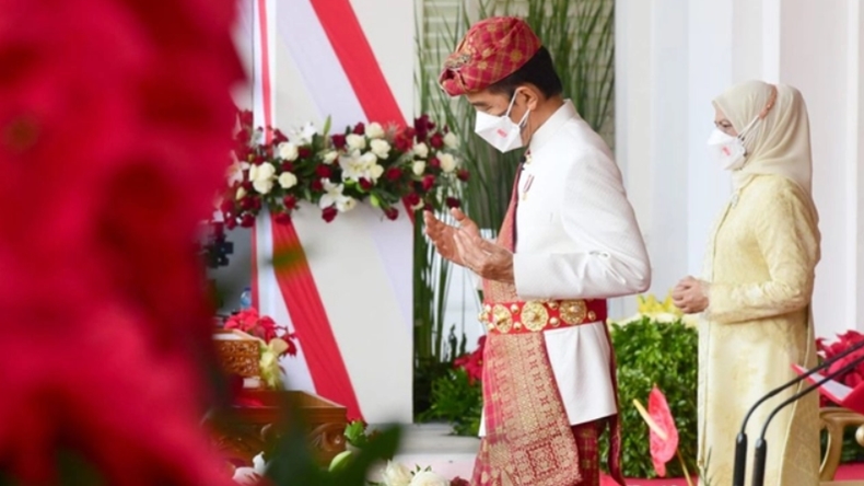 Presiden Joko Widodo kenakan pakaian adat Lampung (Biro Pers Sekretariat Presiden)