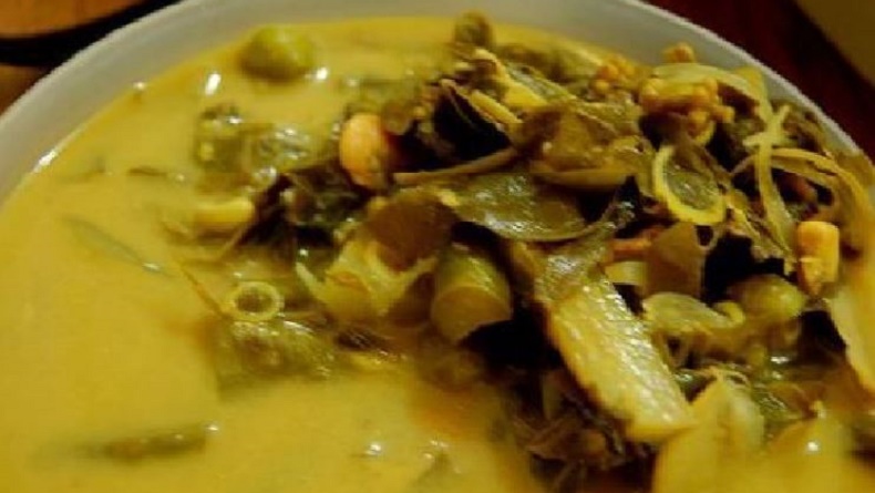 Makanan khas Aceh Kuwah Pliek Makanan khas Aceh Kuwah Pliek U. (Foto: Antara)
