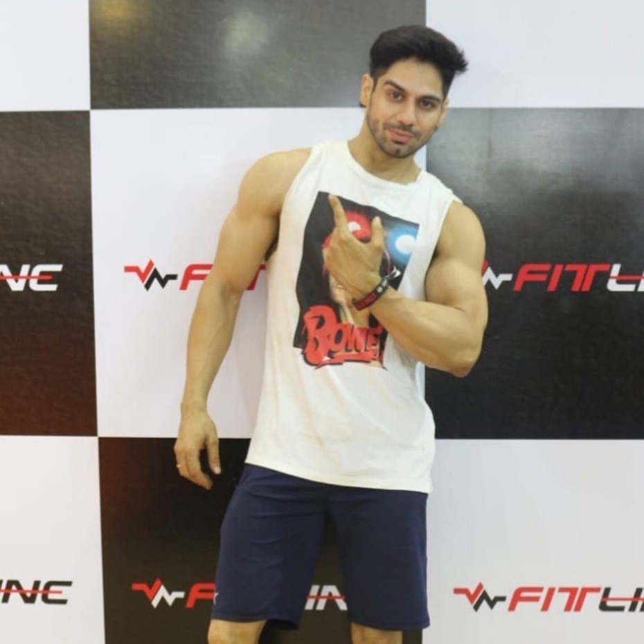 Artis India yang Menikah dengan Orang Indonesia. (Foto: Instagram)