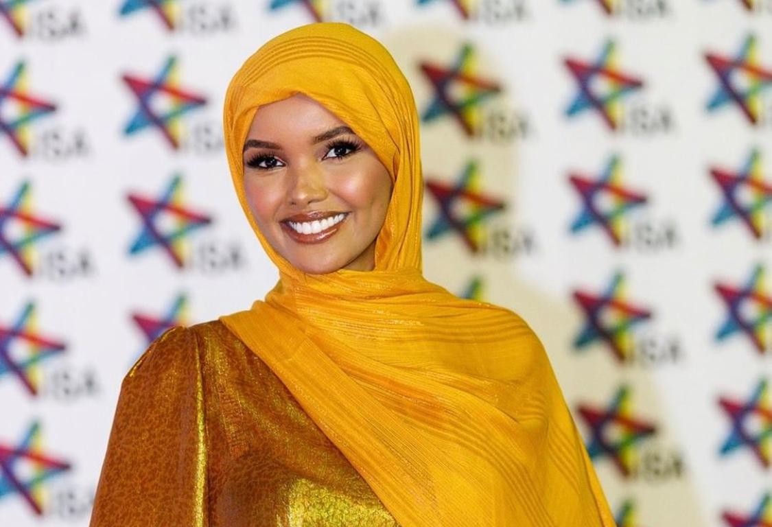 Halima Aden, artis Hollywood ini menjalankan ibadah puasa. (Foto: IG)