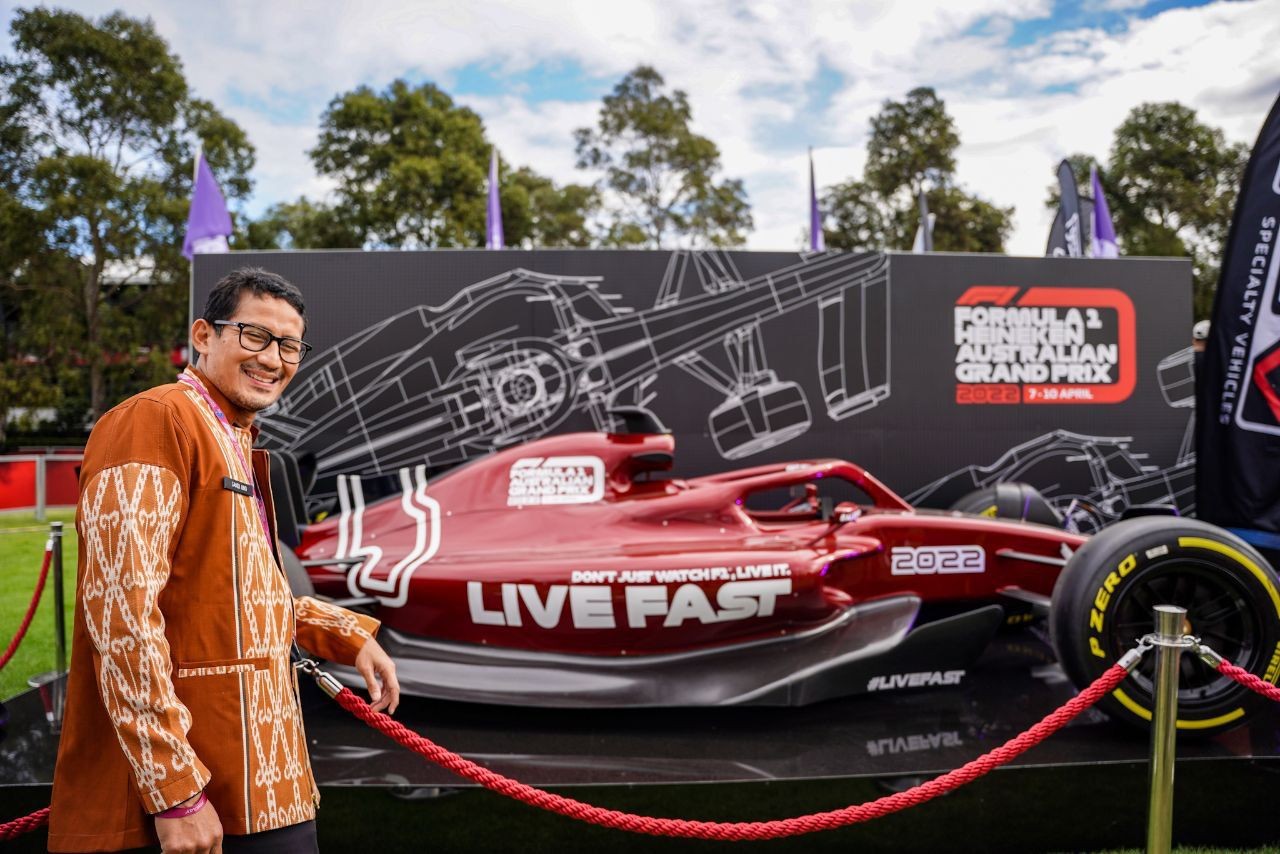 Menparekraf Sandiaga Salahuddin Uno menonton langsung ajang balap Formula 1 (F1) GP Australia 2022. (Foto: dok Menparekraf)