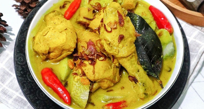 Cara Membuat Opor Ayam Gurih untuk Lebaran, Enak Disantap dengan Ketupat