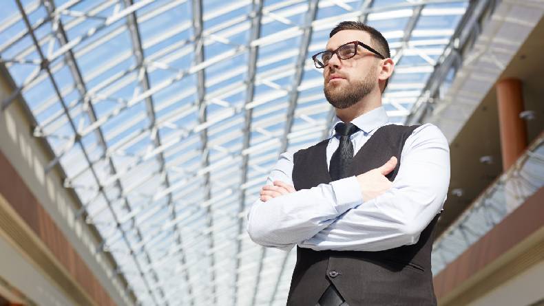 Khasiat Surat Al Mulk ayat 14, Amalkan Sebagai Wirid agar Mendapat Keutamaan Berikut Ini